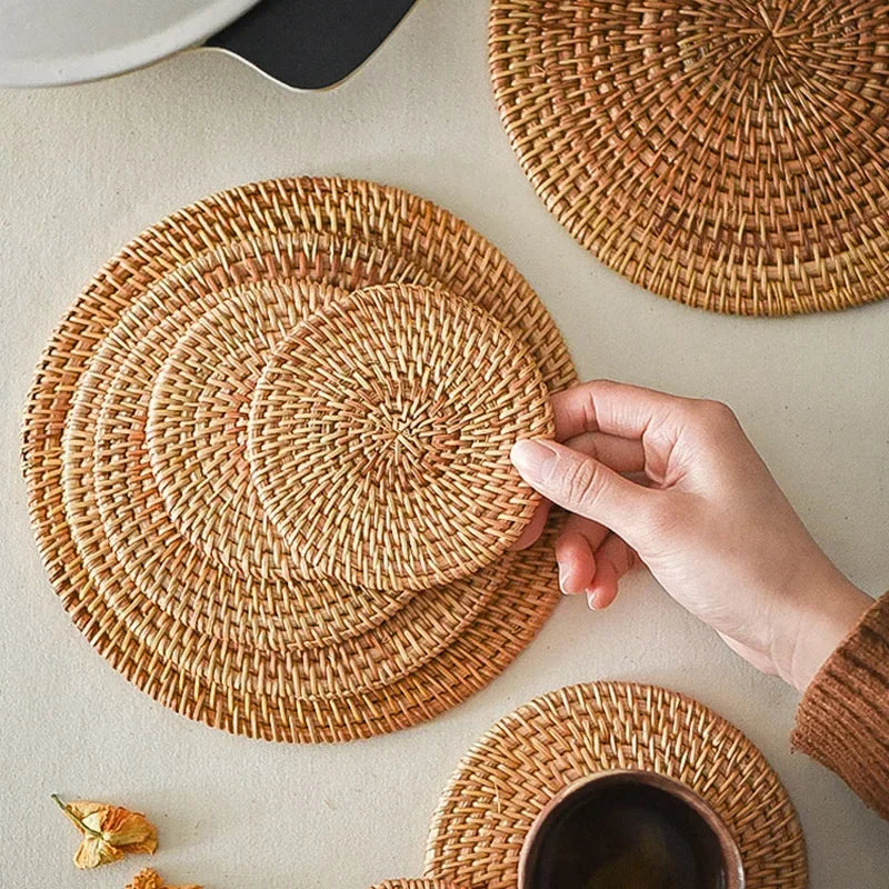 Handmade Round Rattan Insulated Table Mats Household Kitchen Heat Resistant Scald Resistant Dining Table Placemats Coasters